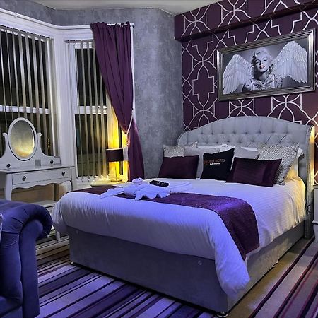 Delovely Hotel 블랙풀 외부 사진