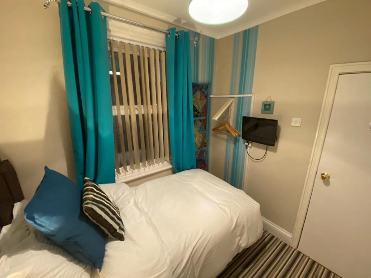 Delovely Hotel 블랙풀 외부 사진
