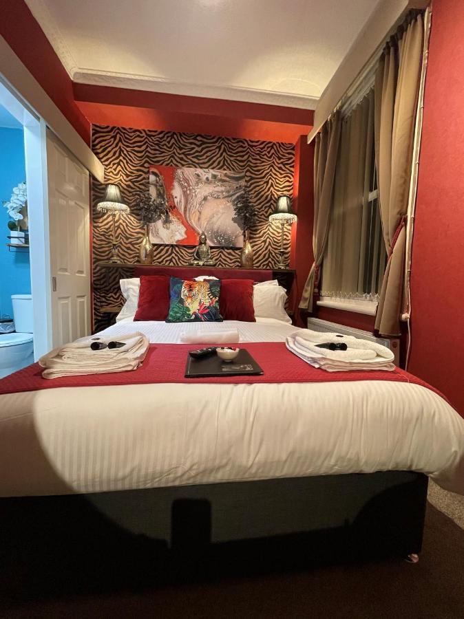 Delovely Hotel 블랙풀 외부 사진