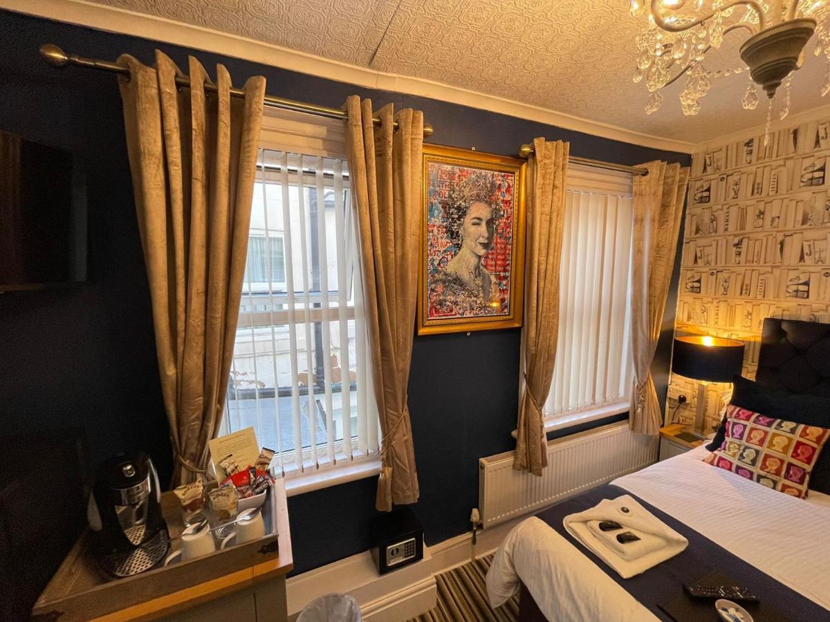 Delovely Hotel 블랙풀 외부 사진